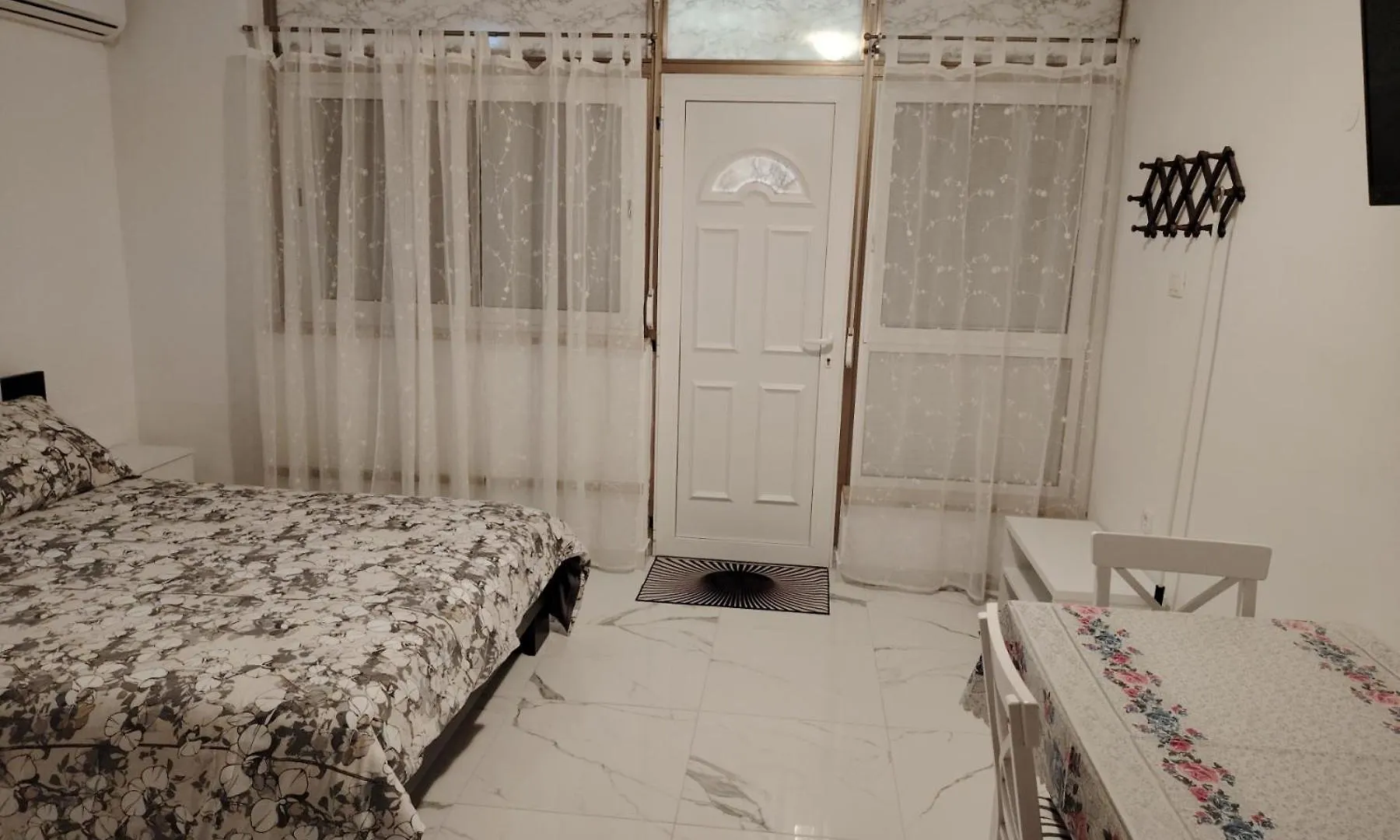 Studio-Apartman Ella Porec Apartment