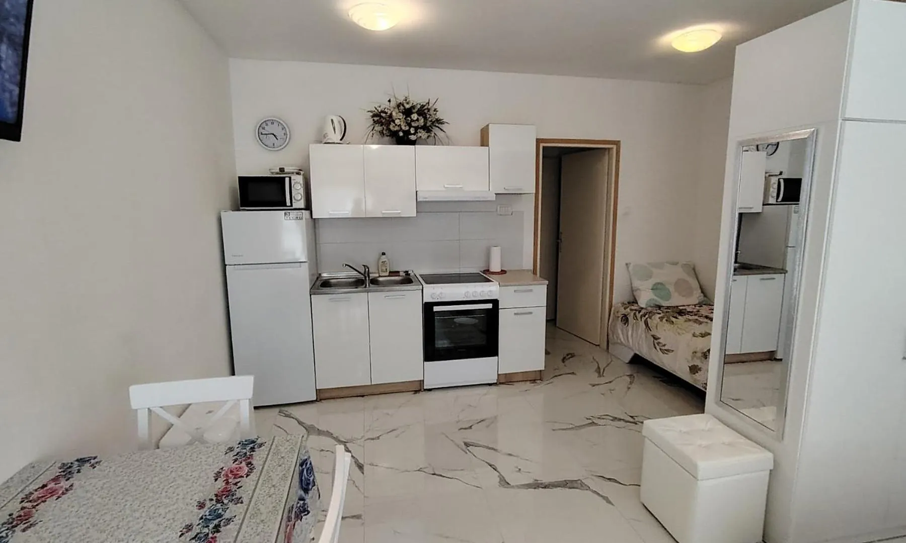 Studio-Apartman Ella Porec Apartment